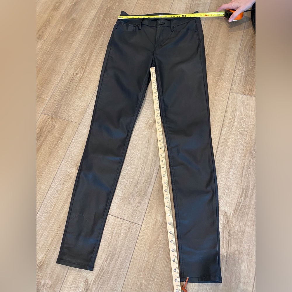 WHBM CURVY FIT coated jean Black size 4Long